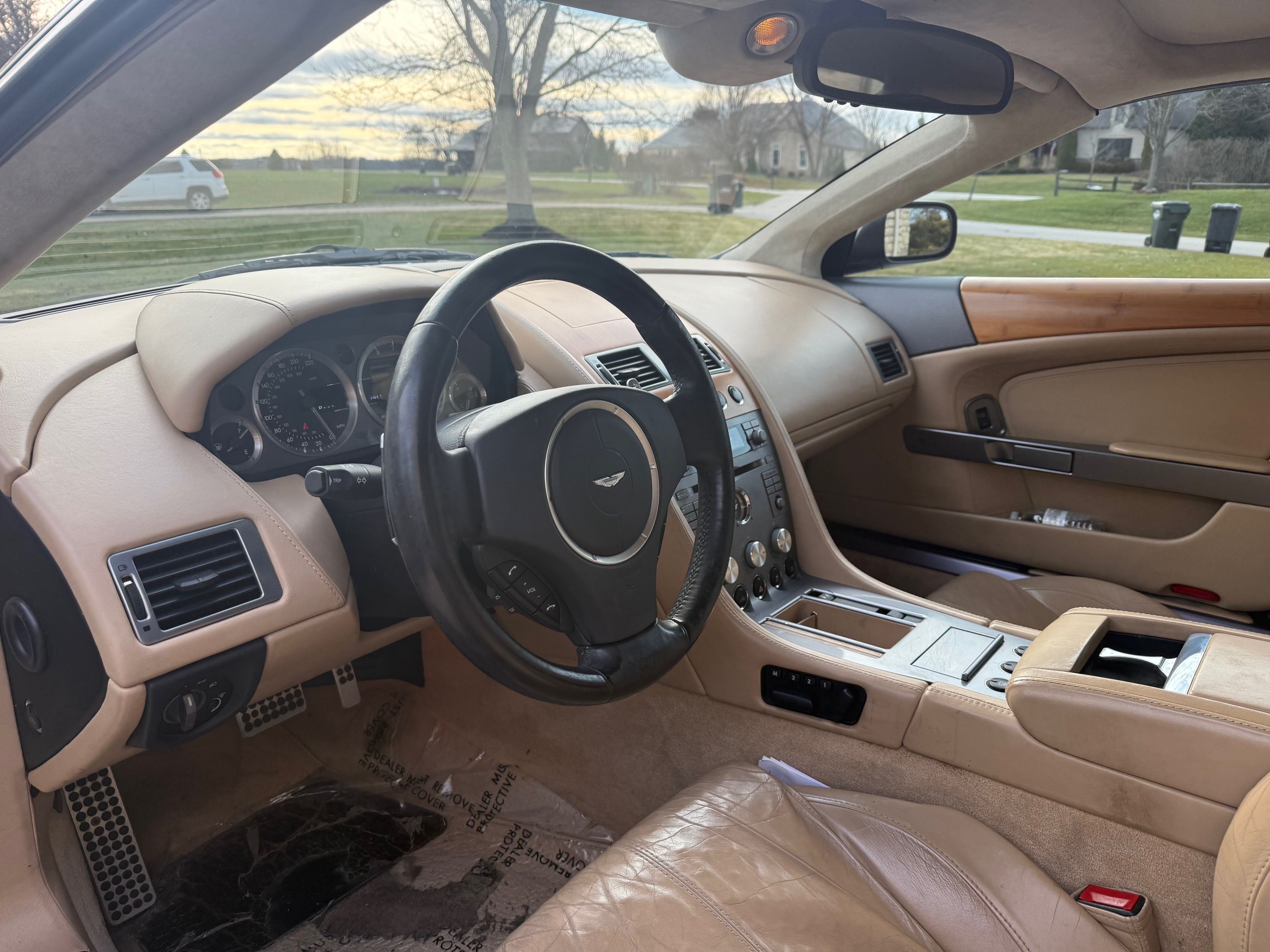 Used 2008 Aston Martin DB9 Volante RWD image 14