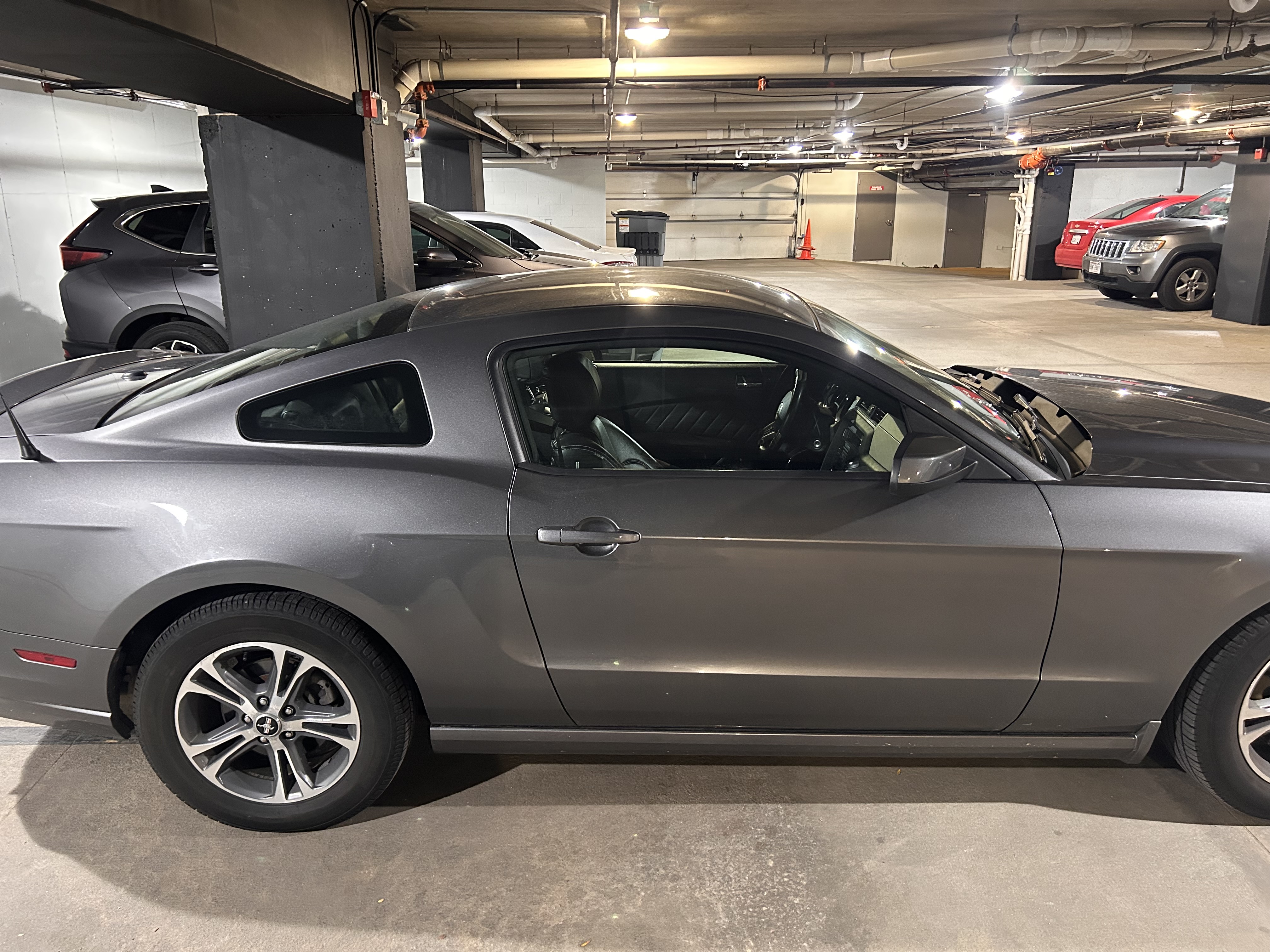 Used 2014 Ford Mustang Premium w/ Comfort Package RWD image 4