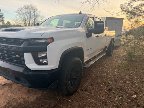Used 2020 Chevrolet Silverado 2500 W/T w/ WT Convenience Package image 4