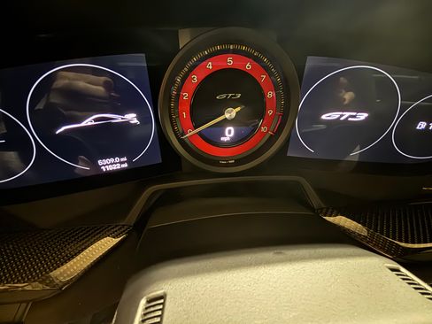 Used 2022 Porsche 911 GT3 image 10