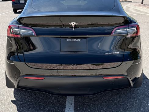 Used 2021 Tesla Model Y Performance image 5