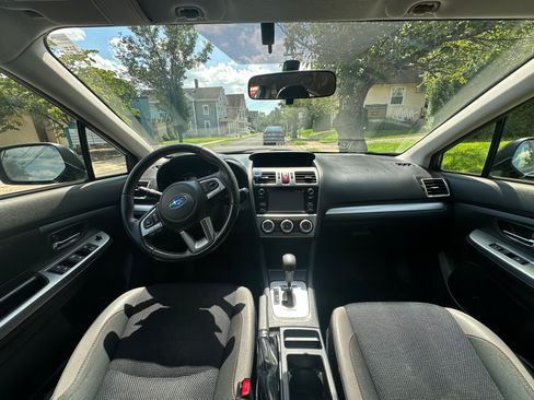 Used 2017 Subaru Crosstrek 2.0i Premium AWD/4WD image 4