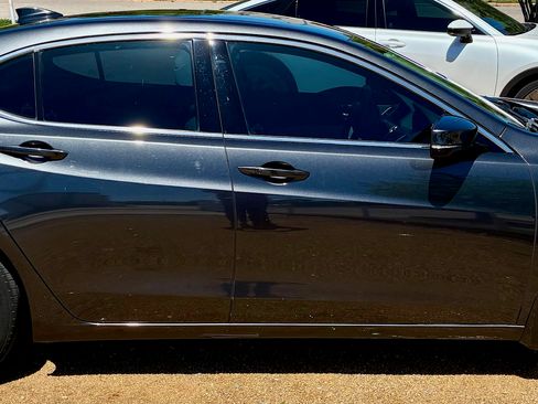 Used 2015 Acura TLX V6 SH-AWD w/ Technology Pkg image 2