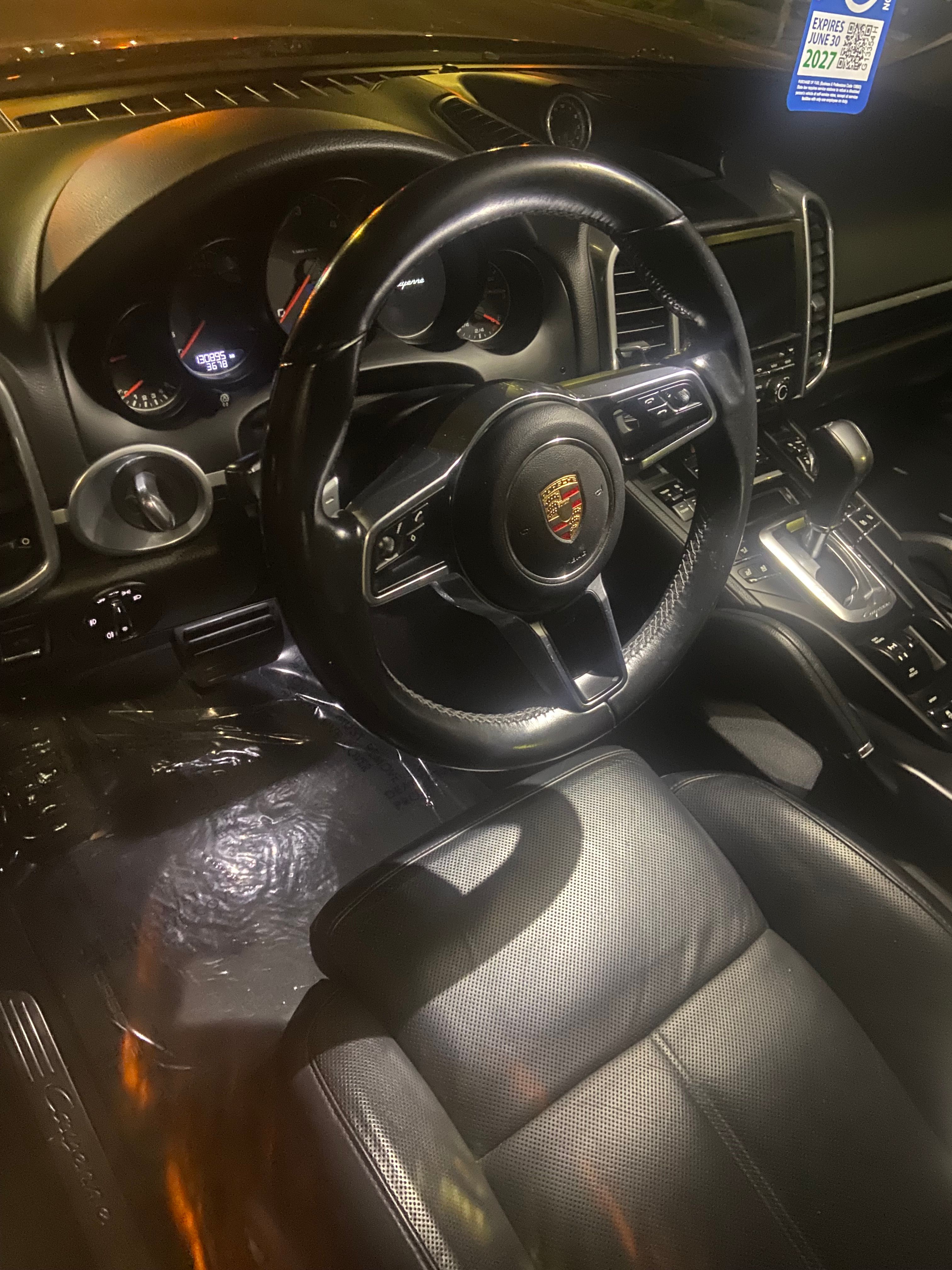 Used 2015 Porsche Cayenne Diesel AWD/4WD image 5