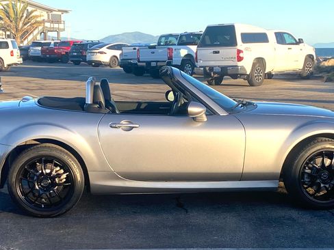 Used 2012 MAZDA MX-5 Miata Grand Touring w/ Premium Pkg RWD image 1