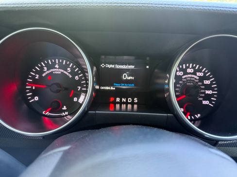 Used 2018 Ford Mustang GT RWD image 12