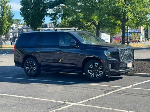 Used 2023 GMC Yukon Denali Ultimate AWD/4WD image 1