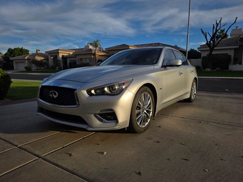 Used 2018 INFINITI Q50 Luxe w/ Essential Package (3.0T Luxe) image 2