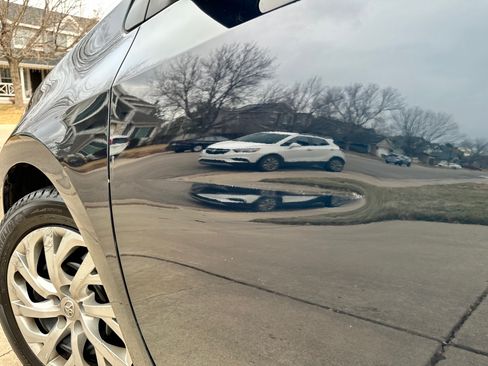 Used 2017 Toyota Corolla LE image 14