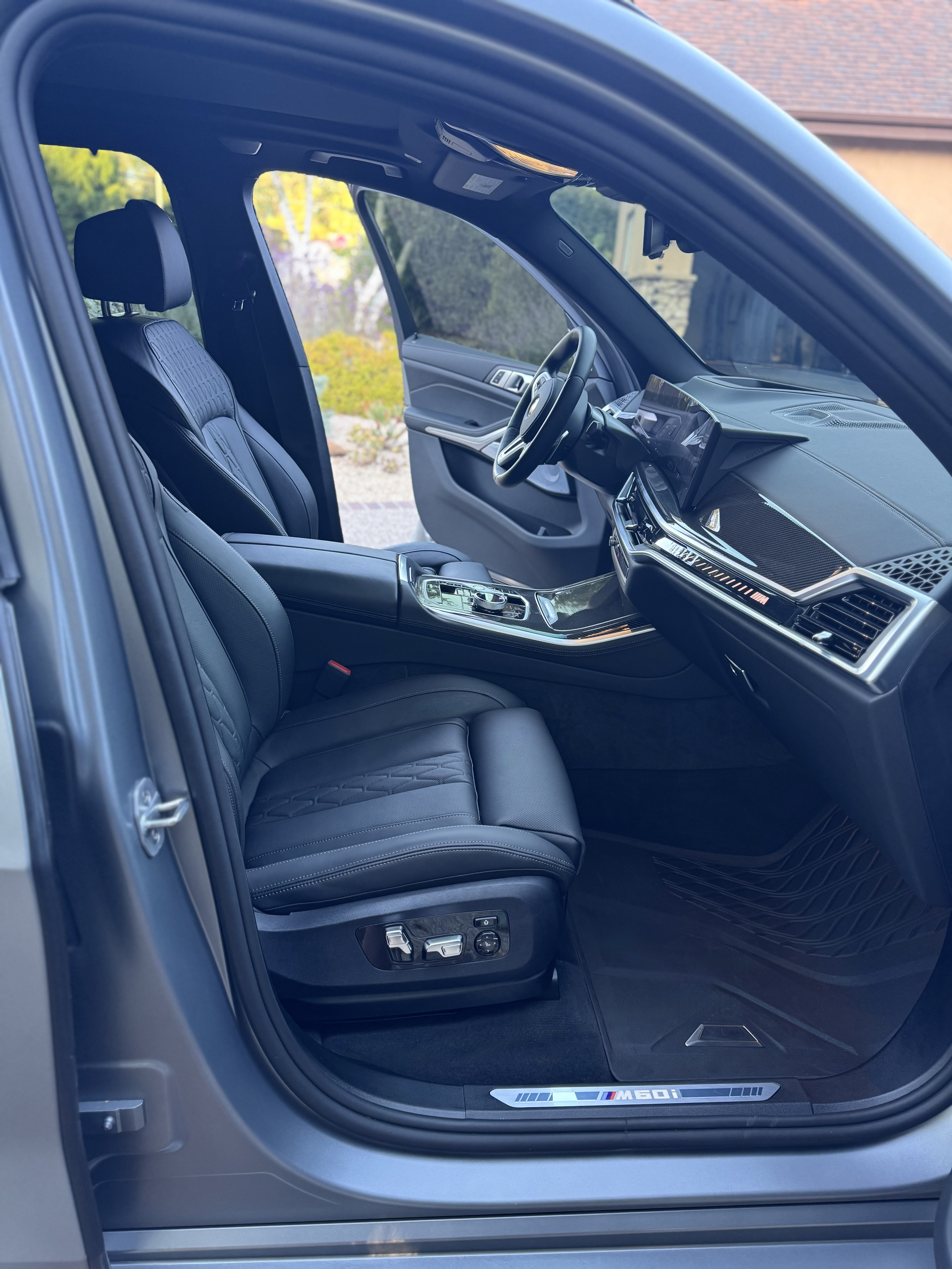 Used 2025 BMW X5 M60i w/ Executive Package AWD/4WD image 11