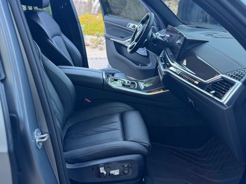 Used 2025 BMW X5 M60i w/ Executive Package image 11