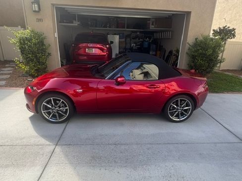 Used 2023 MAZDA MX-5 Miata Grand Touring RWD image 6