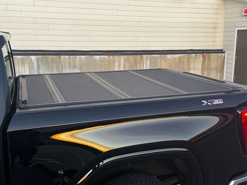 Used 2022 GMC Sierra 1500 SLT w/ SLT Premium Plus Package image 8