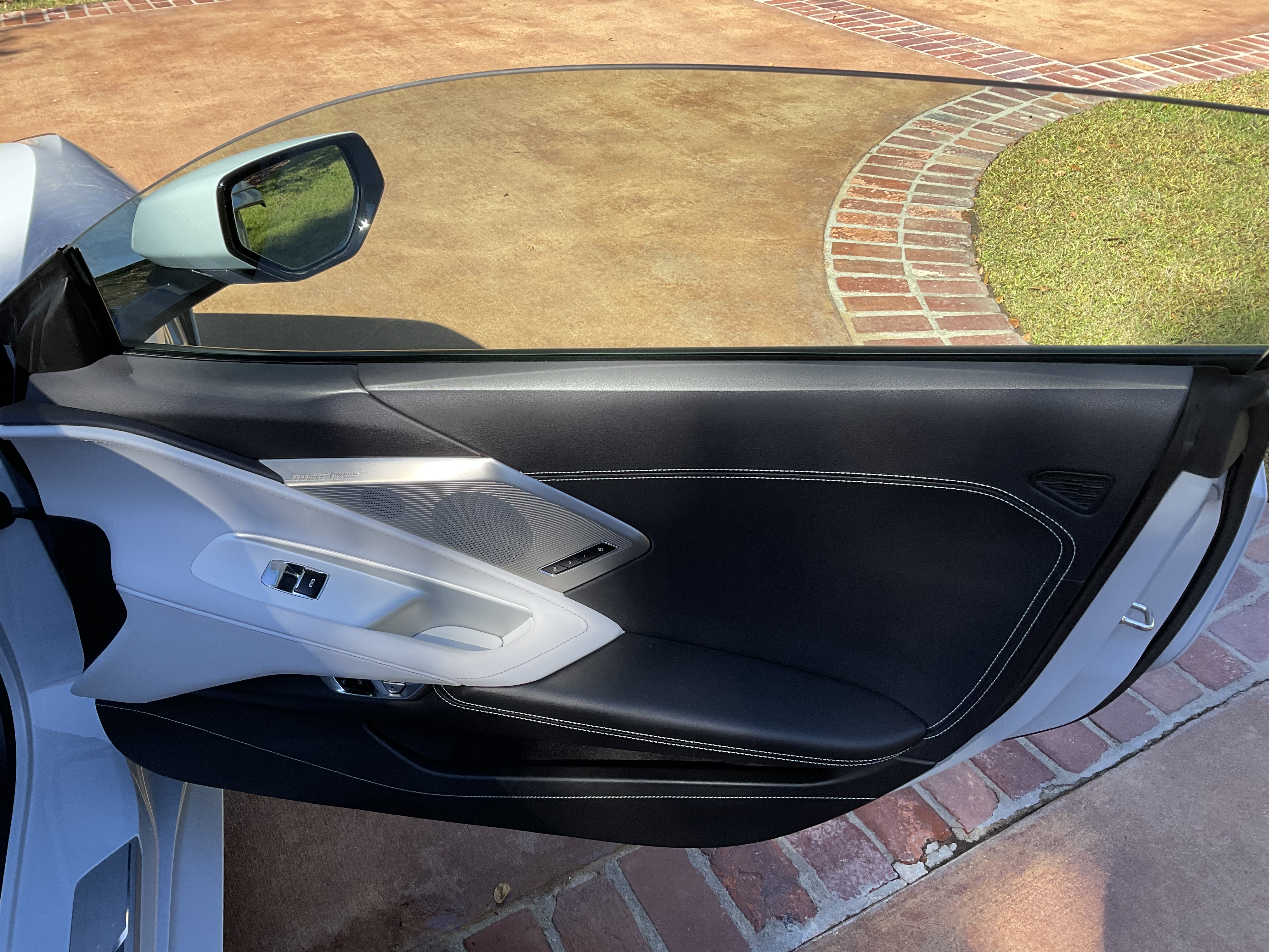 Used 2023 Chevrolet Corvette Stingray Preferred Cpe w/ Z51 Performance Package RWD image 15
