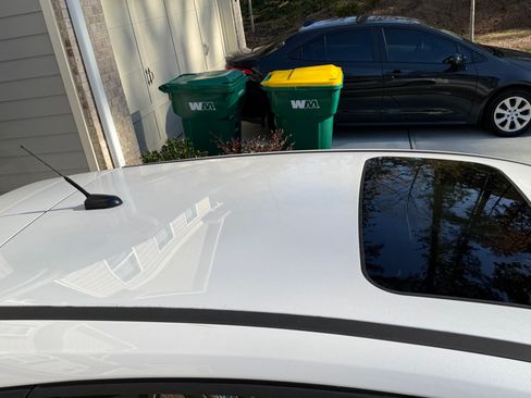 Used 2012 Ford Focus Titanium image 11