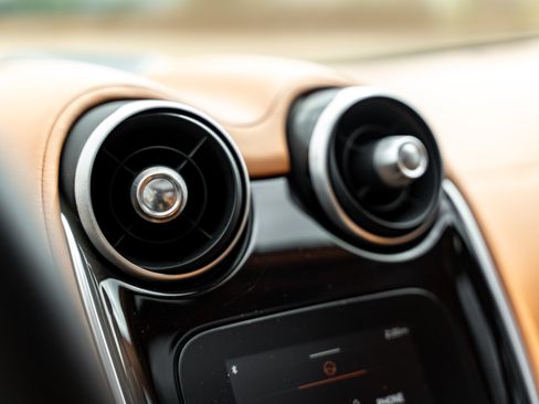 Used 2020 McLaren GT image 26