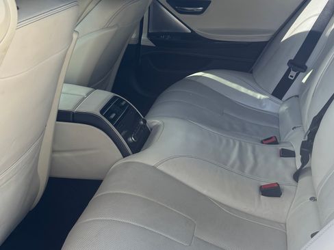 Used 2014 BMW M6 Gran Coupe RWD image 8