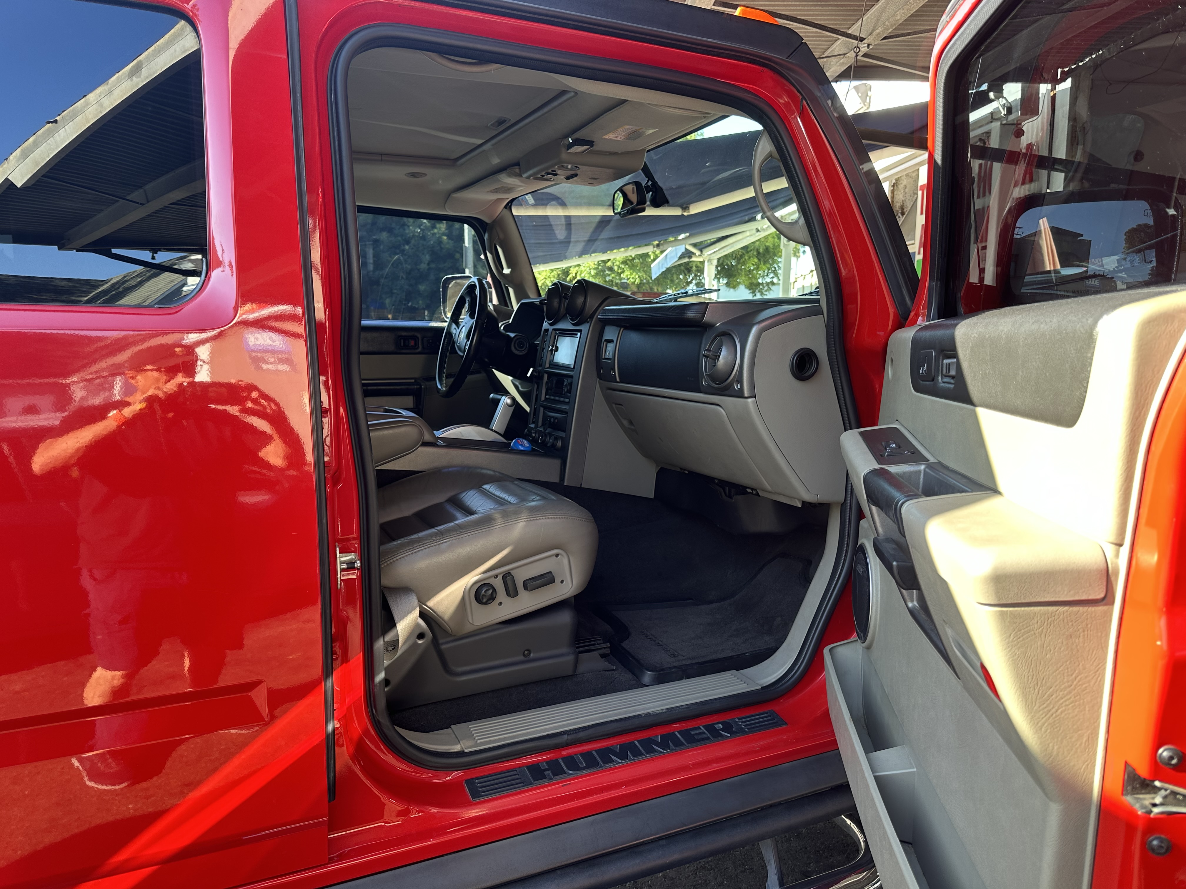 Used 2004 HUMMER H2 AWD/4WD image 11
