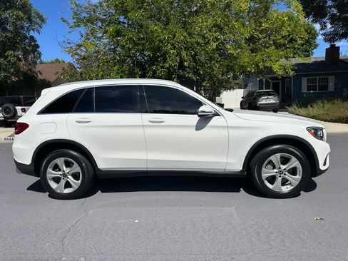 Used 2017 Mercedes-Benz GLC 300 image 12