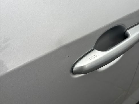 Used 2019 Toyota RAV4 XLE w/ Carpet Mat Package image 15