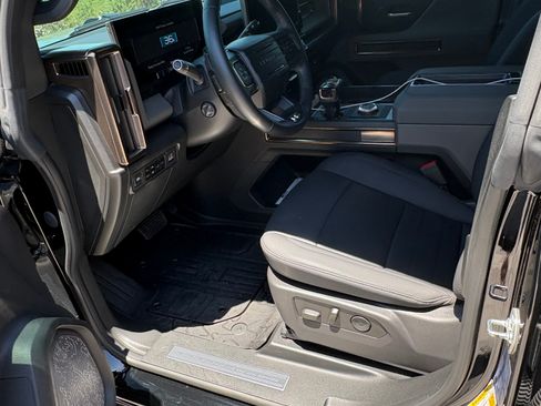 Used 2024 GMC Hummer EV 3X w/ Extreme Off-Road Package AWD/4WD image 10