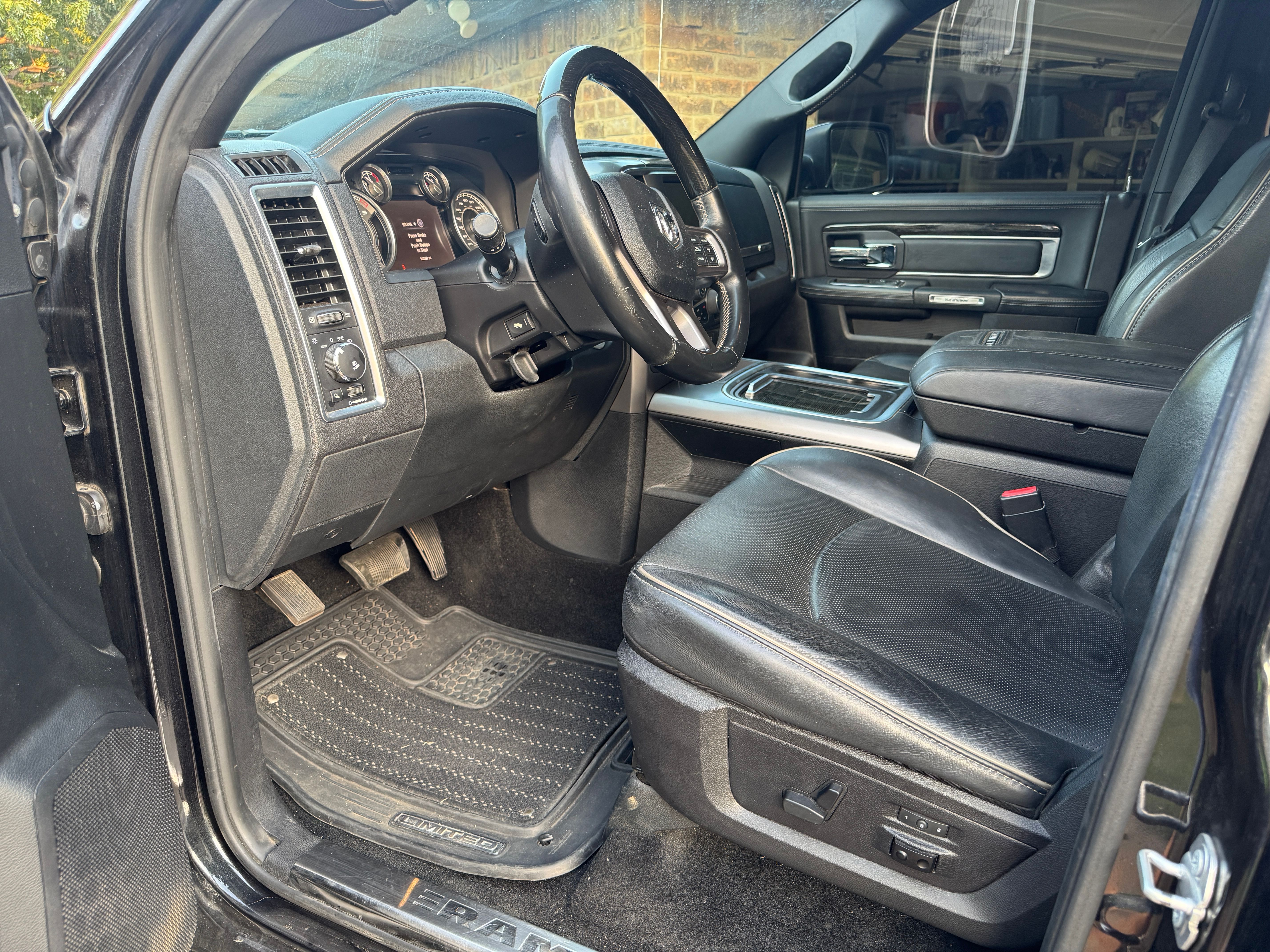 Used 2016 RAM 1500 Limited AWD/4WD image 14