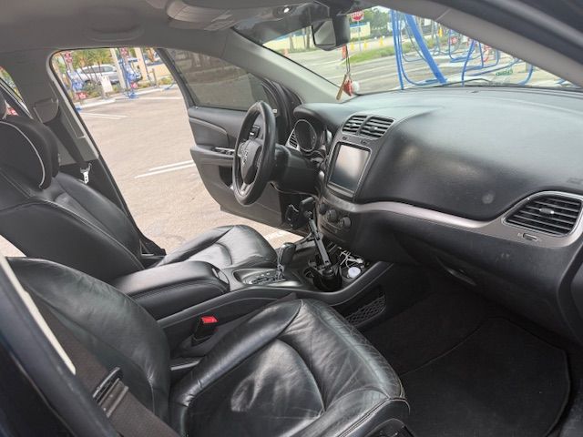 Used 2018 Dodge Journey Crossroad FWD image 9