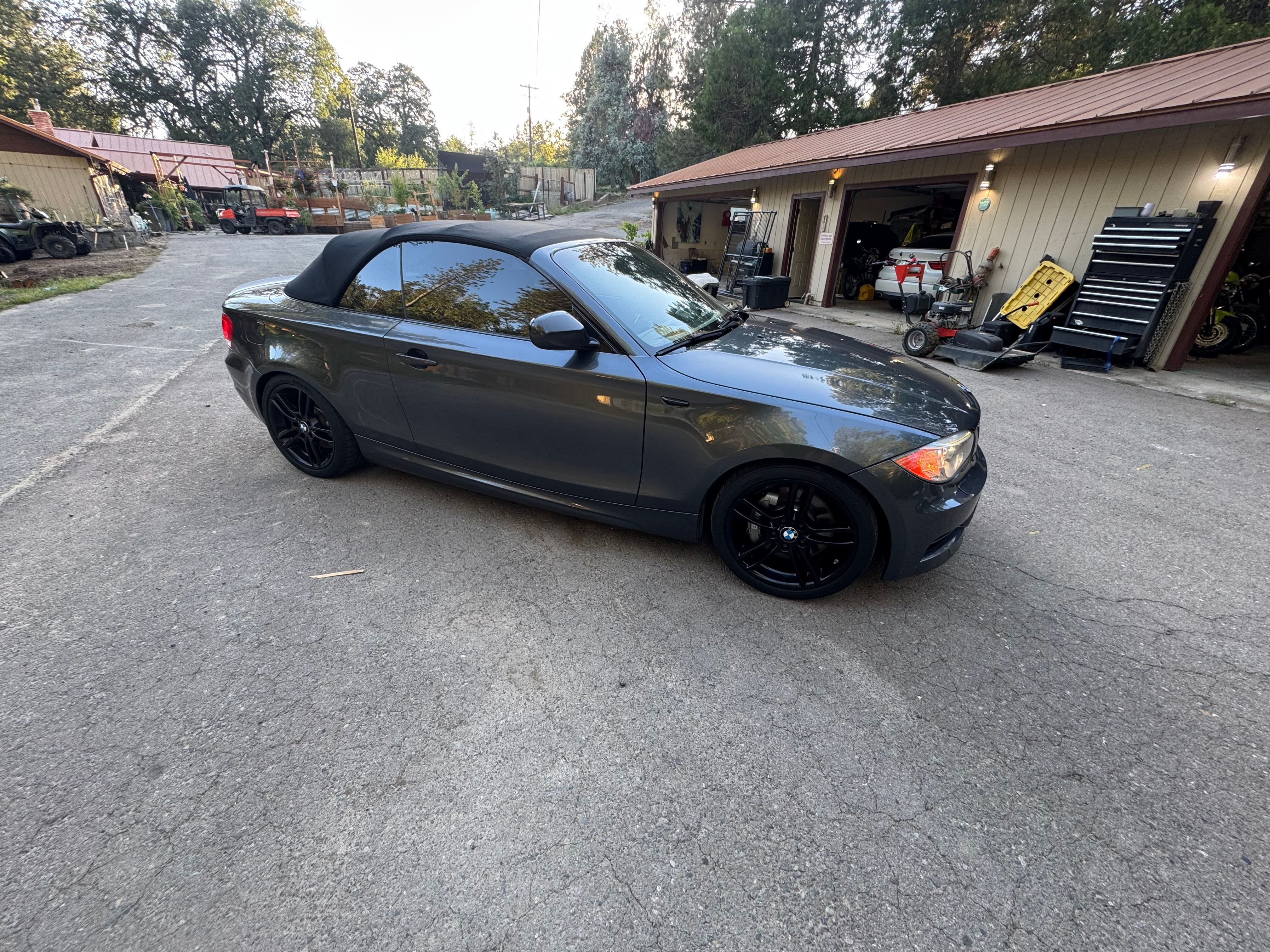 Used 2013 BMW 135i Convertible RWD image 10