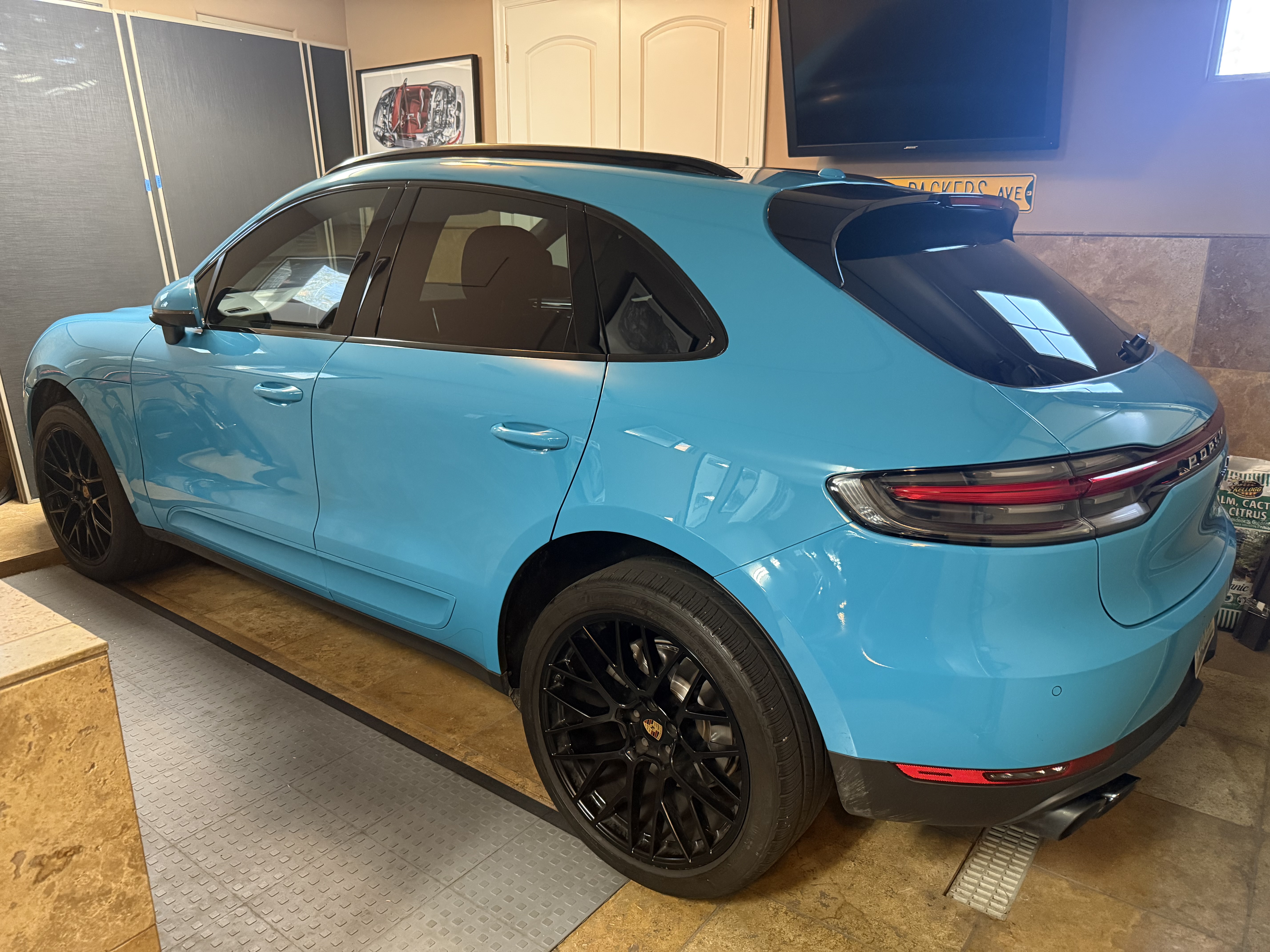 Used 2021 Porsche Macan S AWD/4WD image 8
