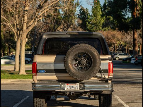 Used 1996 Ford Bronco image 4