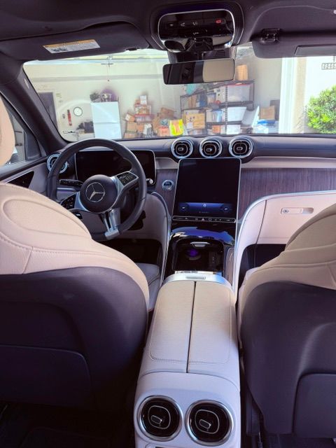 Used 2023 Mercedes-Benz GLC 300 image 15