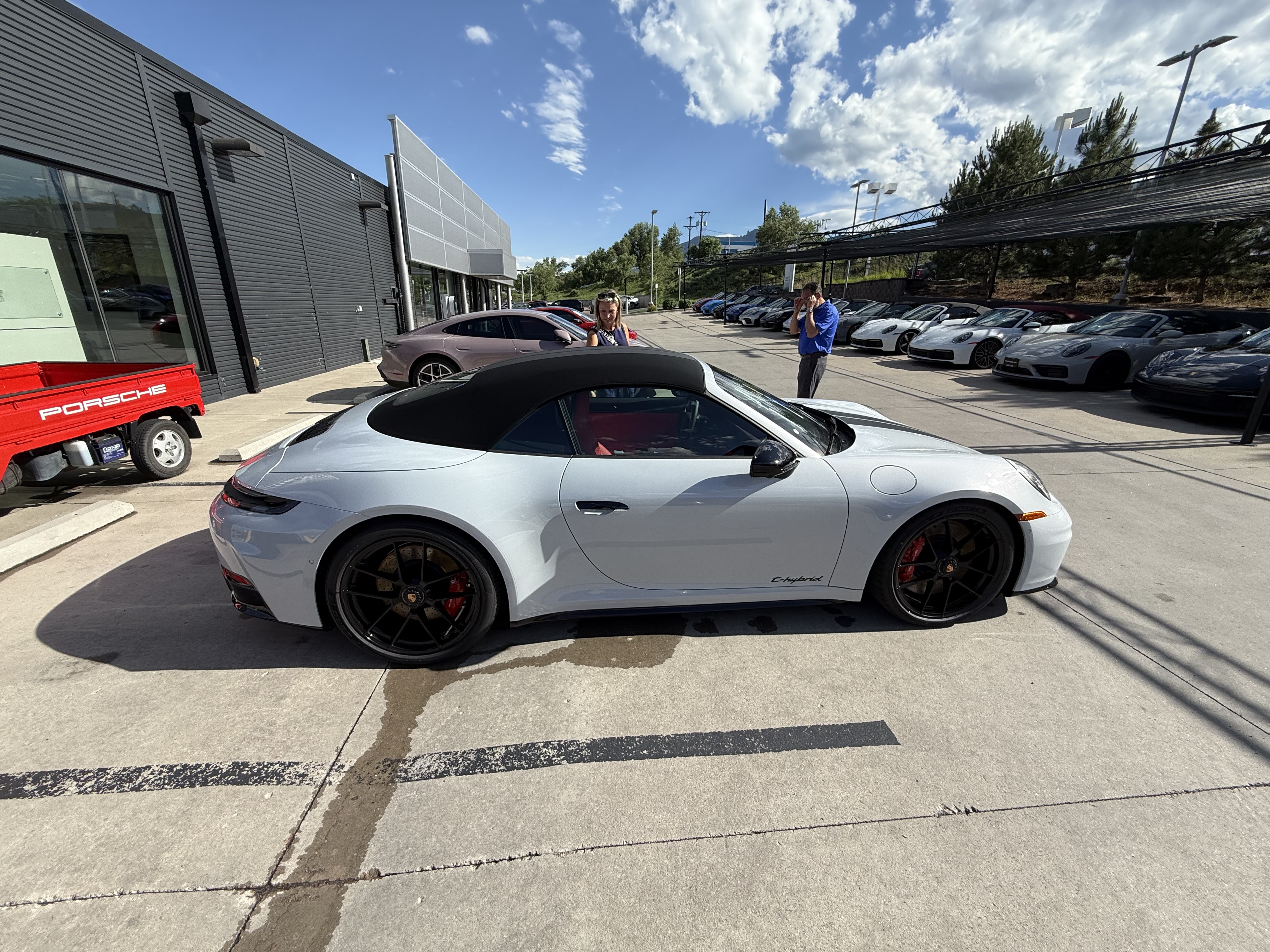 Used 2025 Porsche 911 Carrera 4 GTS AWD/4WD image 10