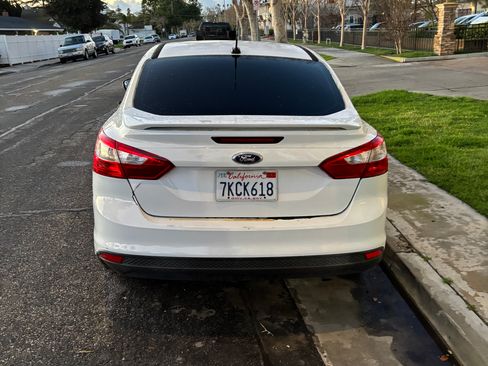 Used 2014 Ford Focus SE image 8