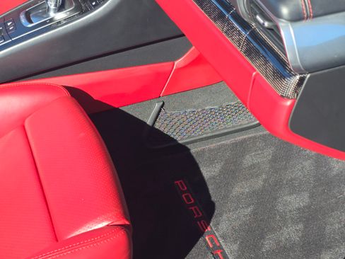 Used 2014 Porsche 911 Turbo S image 20