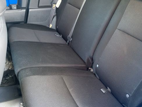 Used 2007 Toyota FJ Cruiser 4WD image 9