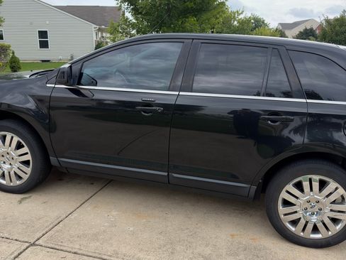 Used 2010 Ford Edge Limited FWD image 2