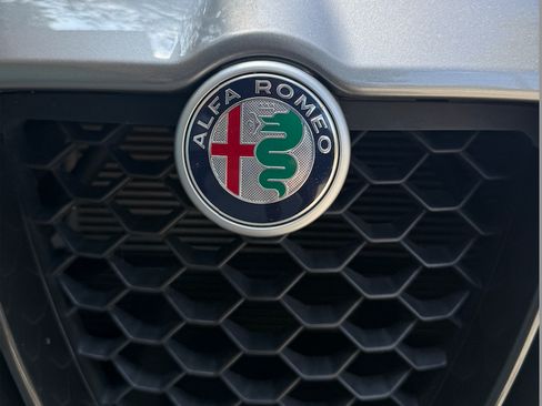 Used 2019 Alfa Romeo Stelvio Sport w/ Quick Order Package 22K Sport RWD image 3