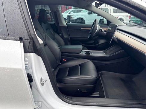 Used 2023 Tesla Model 3 Standard Range image 15