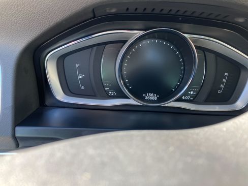 Used 2017 Volvo S60 T5 Dynamic w/ Vision Package image 13