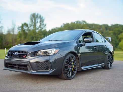 Used 2019 Subaru WRX STI image 4