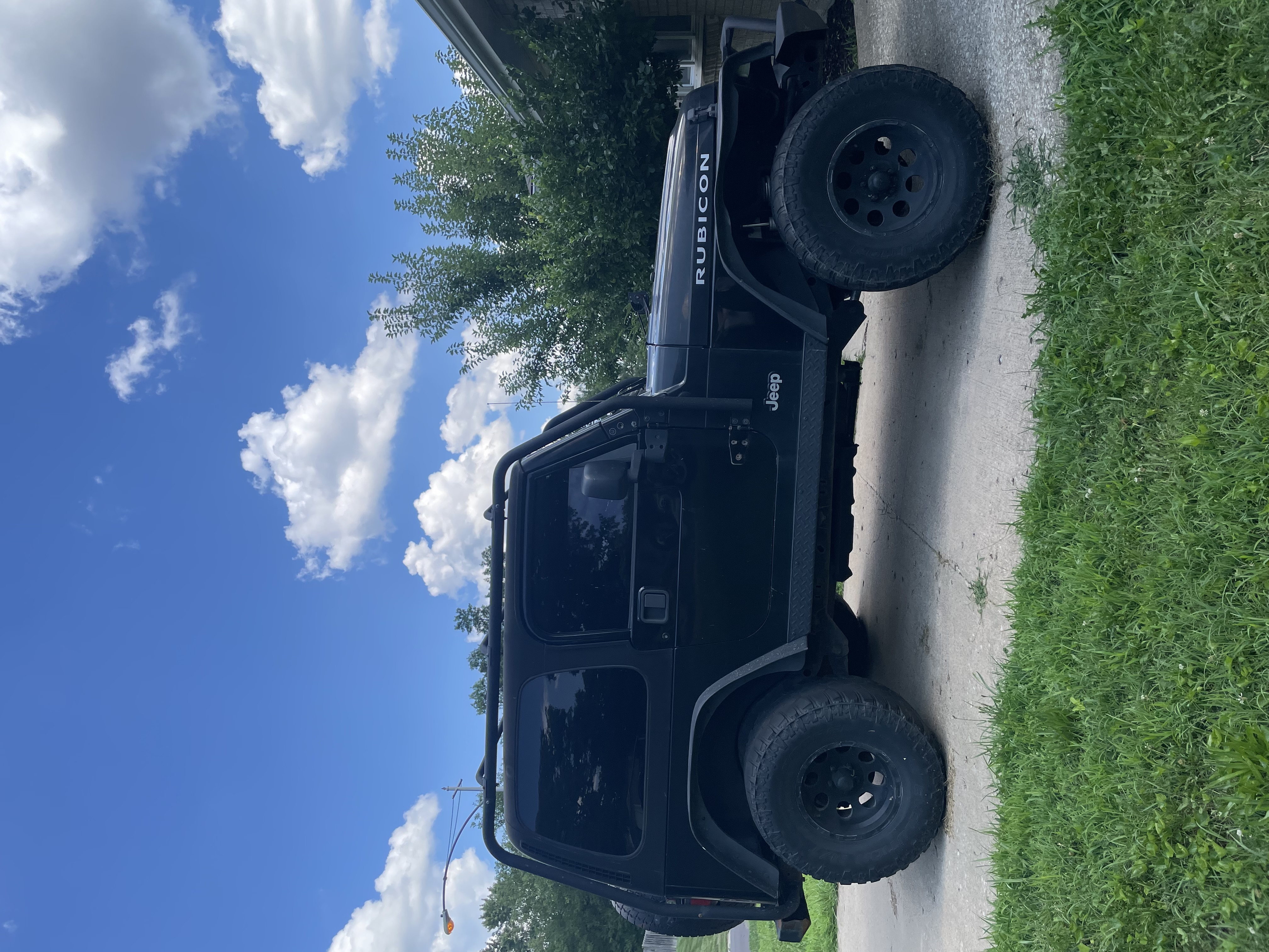 Used 2005 Jeep Wrangler Rubicon AWD/4WD image 1