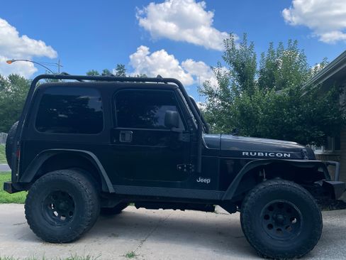 Used 2005 Jeep Wrangler Rubicon AWD/4WD image 1