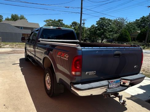 Used 2004 Ford F350 XL AWD/4WD image 2