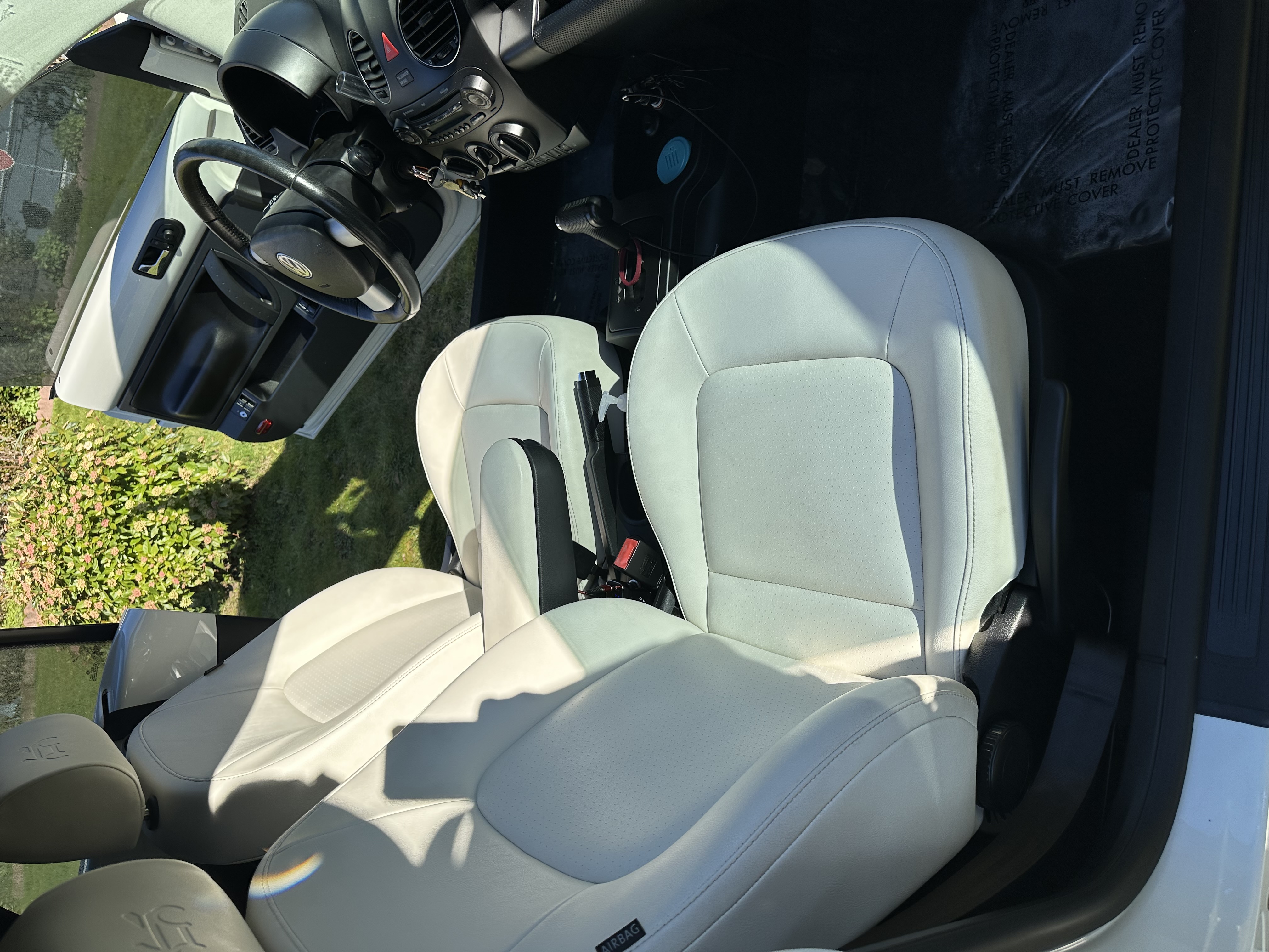 Used 2007 Volkswagen Beetle Triple White Edition FWD image 15