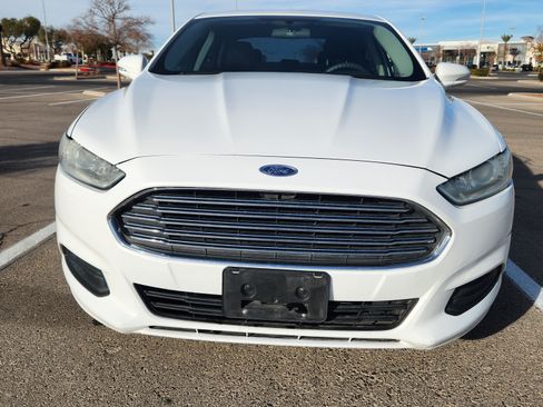 Used 2014 Ford Fusion SE image 6