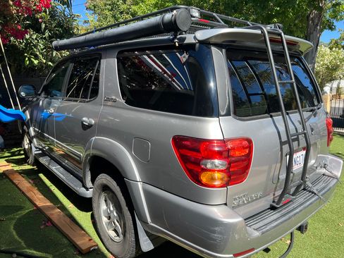 Used 2002 Toyota Sequoia Limited image 9