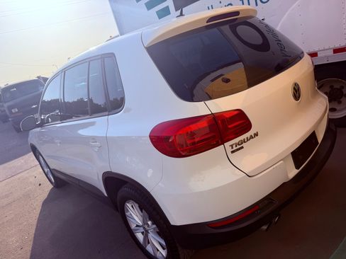 Used 2017 Volkswagen Tiguan S AWD/4WD image 12