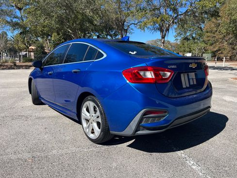 Used 2017 Chevrolet Cruze Premier image 5
