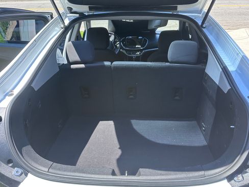 Used 2017 Chevrolet Volt LT FWD image 9