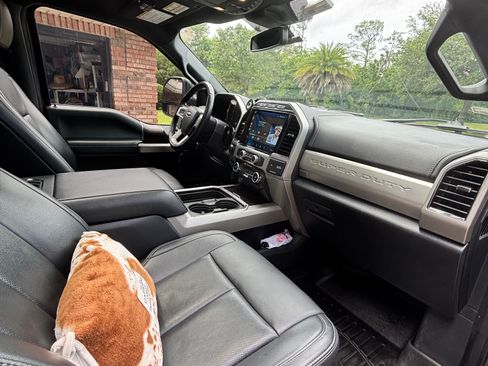 Used 2022 Ford F250 Lariat w/ Tremor Off-Road Package AWD/4WD image 17